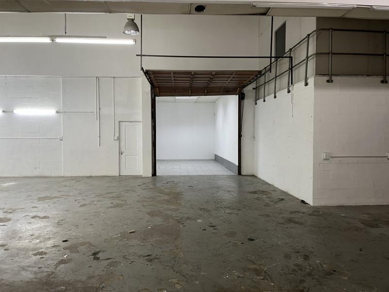 To Let commercial Property for Rent in Paarden Eiland Western Cape